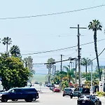 Pacific Beach Pad
